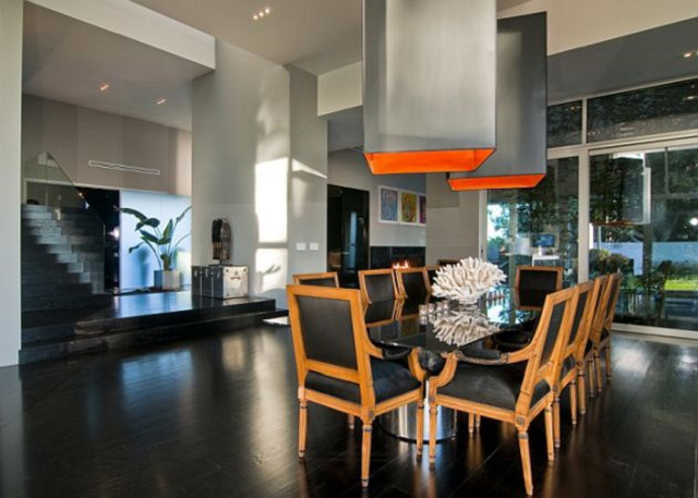 Custom luxury home in los angeles-dining-room